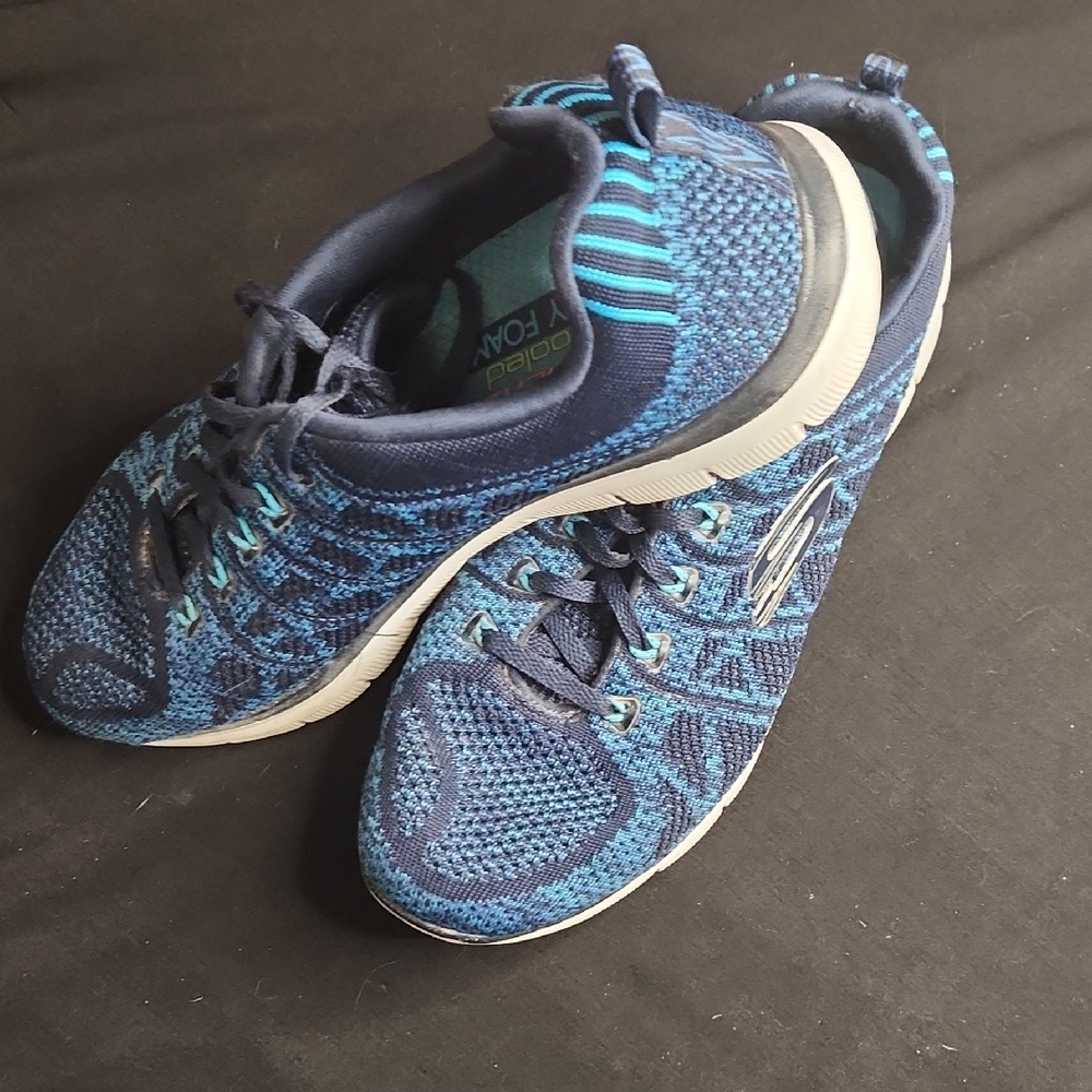 Skechers Blue Athletic Shoes